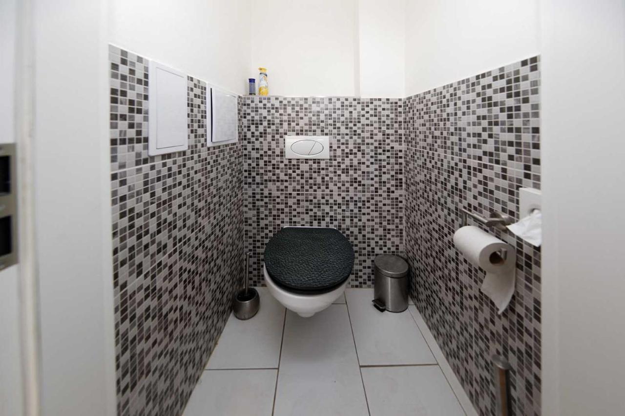 Peter'S Tower Apartments Praag Buitenkant foto