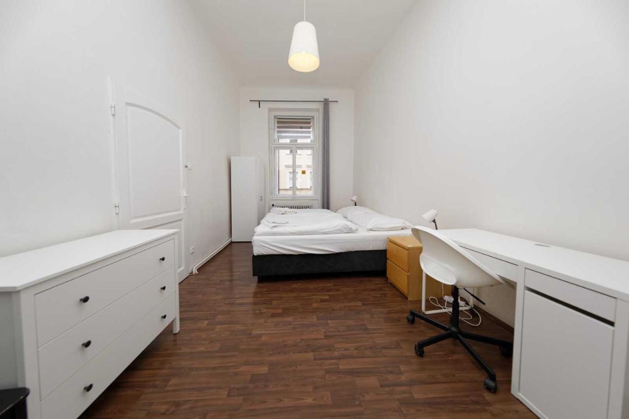Peter'S Tower Apartments Praag Buitenkant foto