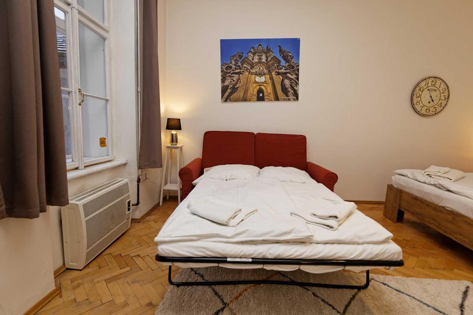 Peter'S Tower Apartments Praag Buitenkant foto